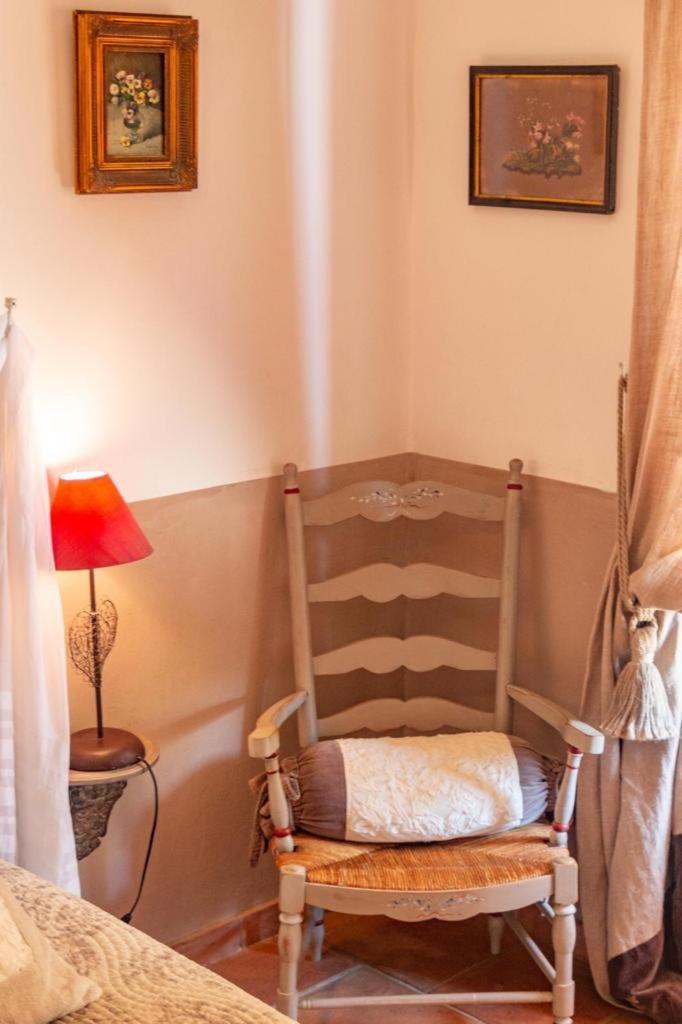 Mas De L'Olivette Bed & Breakfast Cotignac Dış mekan fotoğraf