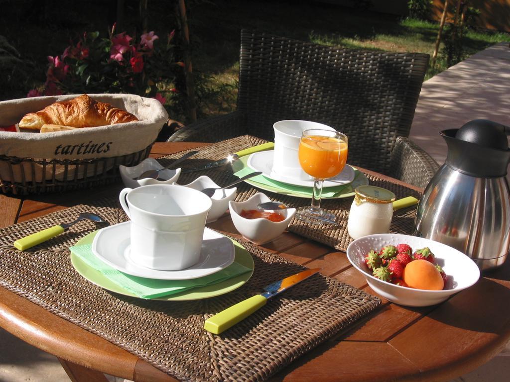 Mas De L'Olivette Bed & Breakfast Cotignac Dış mekan fotoğraf